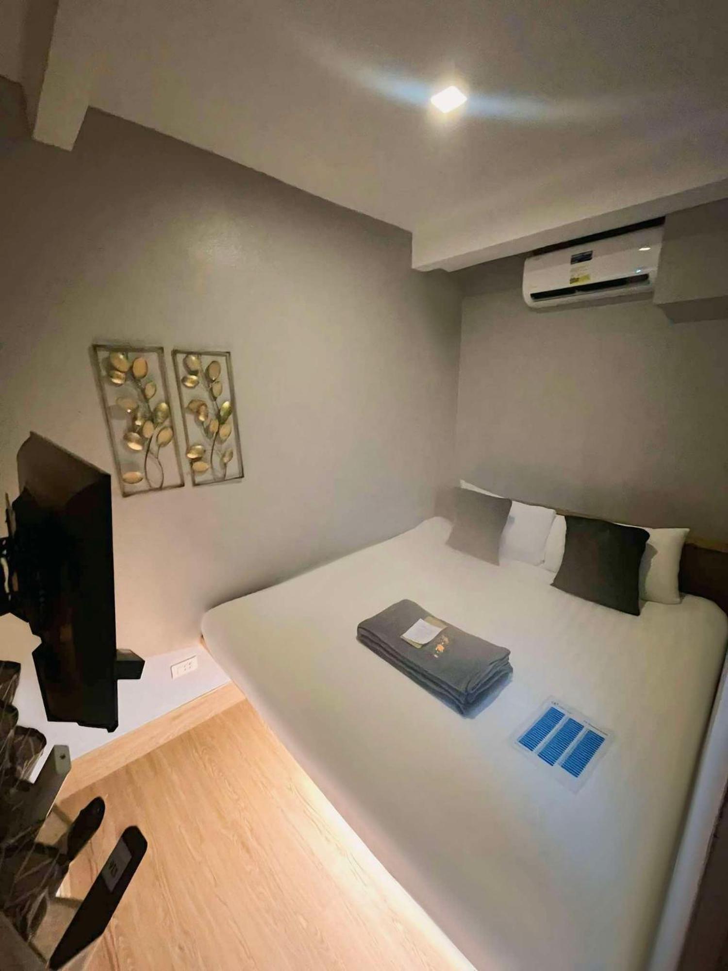 Selah Pods Hotel Manila Pasay Eksteriør bilde