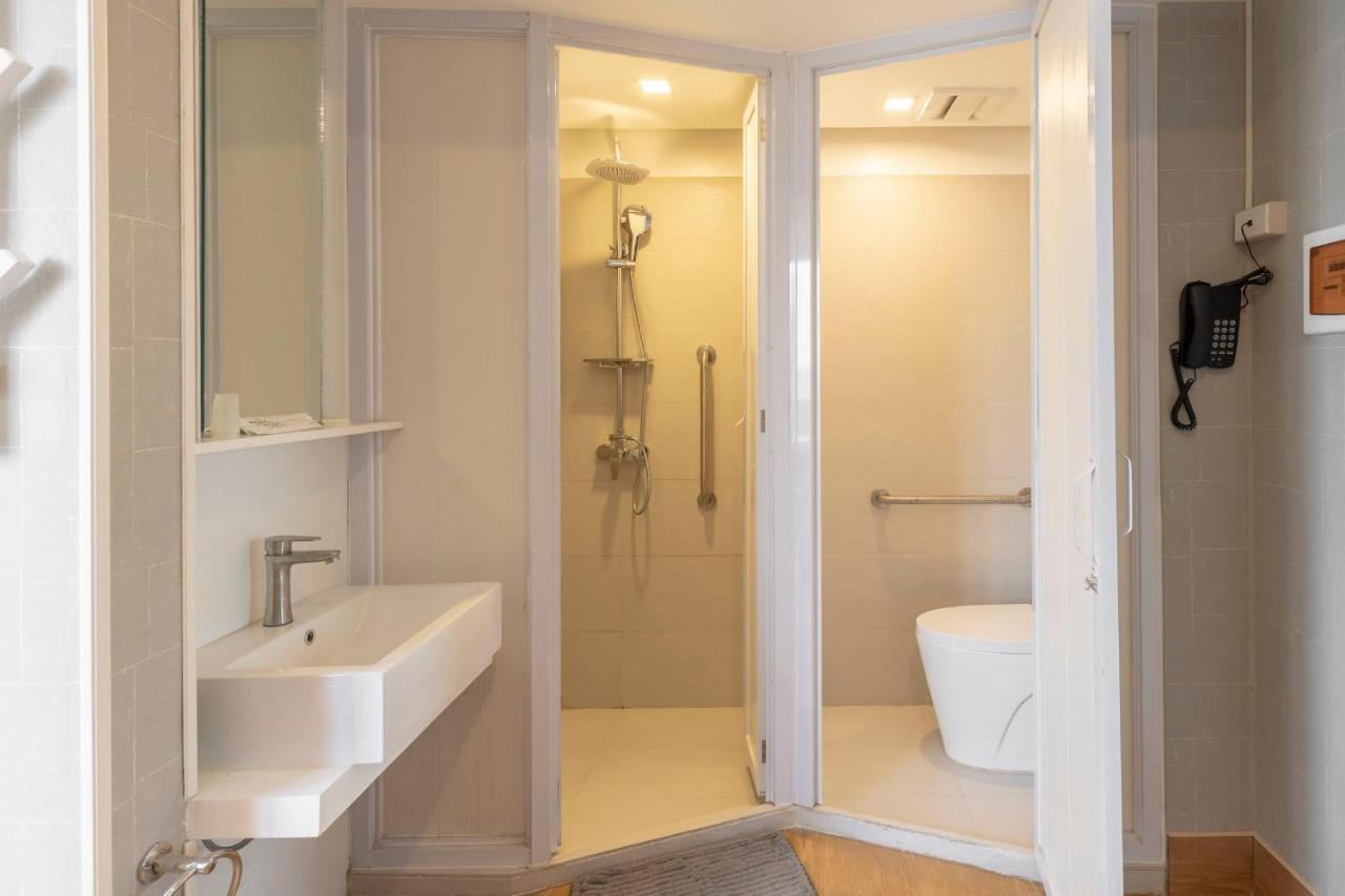 Selah Pods Hotel Manila Pasay Eksteriør bilde