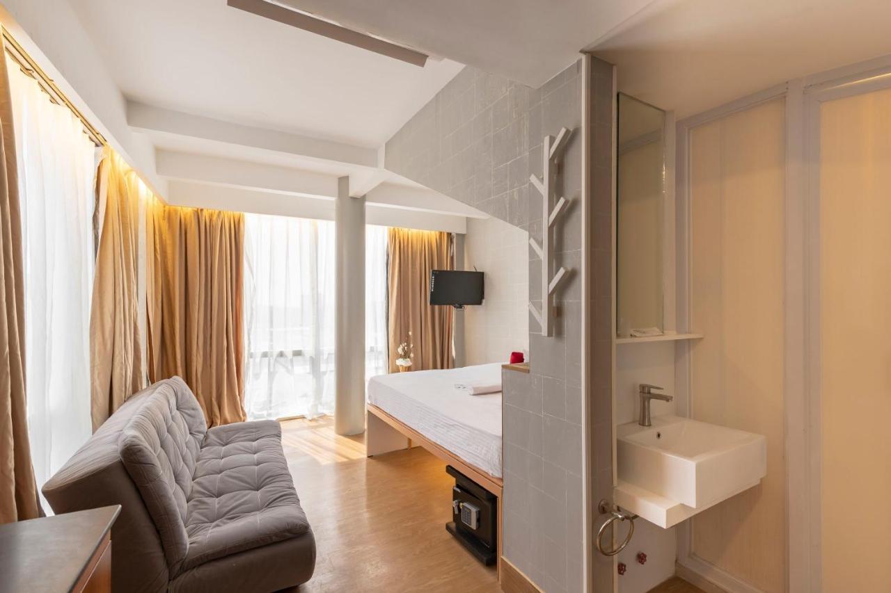 Selah Pods Hotel Manila Pasay Eksteriør bilde