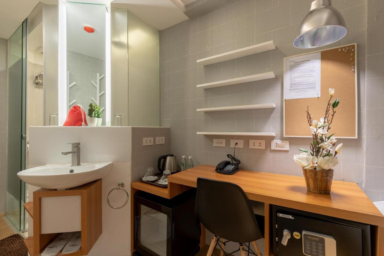 Selah Pods Hotel Manila Pasay Eksteriør bilde