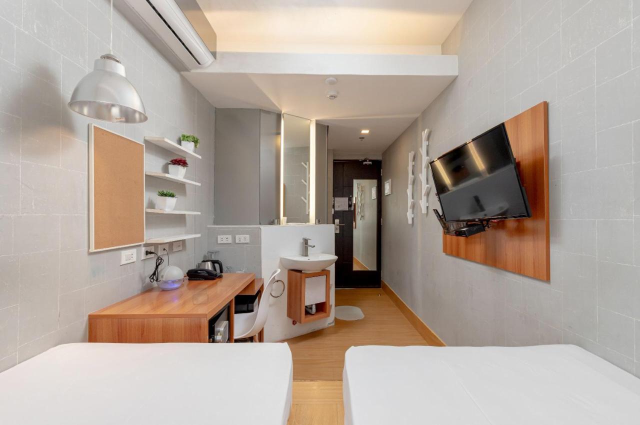 Selah Pods Hotel Manila Pasay Eksteriør bilde
