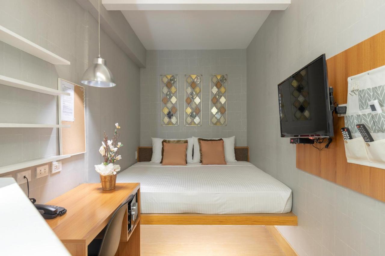 Selah Pods Hotel Manila Pasay Eksteriør bilde